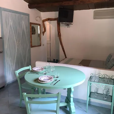Charming In Olbia With Garden, 35 M² Porto Rotondo